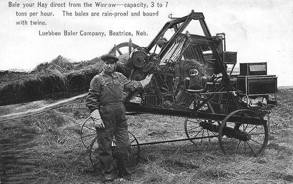 Round baler